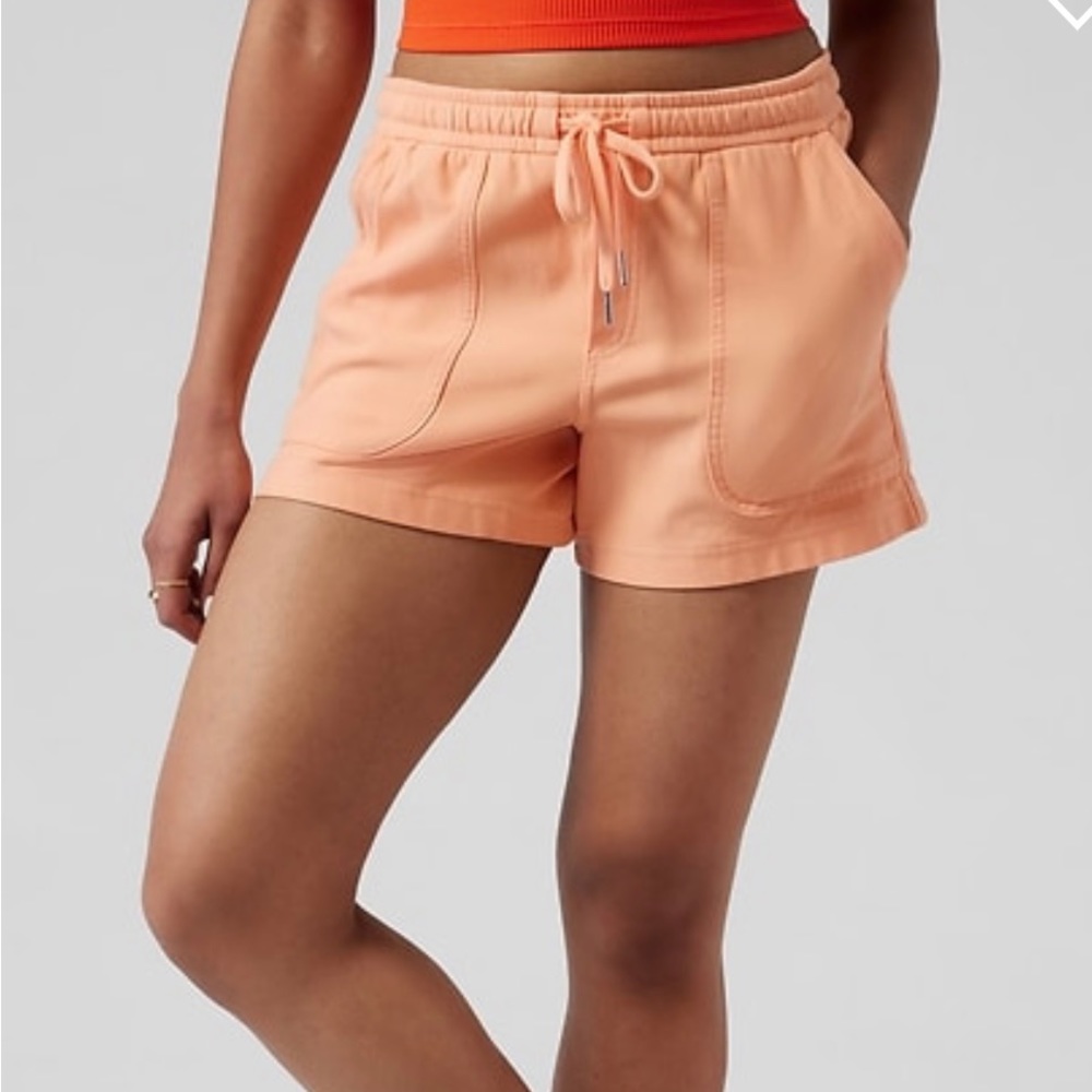 Nwt Athleta Farallon short peach size small $69 retail